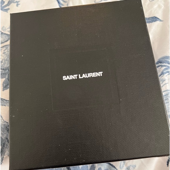 Saint Laurent
YSL Monogram Polka-Dot Flat Card Case - Picture 8 of 11